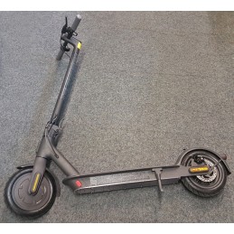 Trottinette électrique Star Premium Electrique XIAOMI