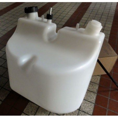 Réservoir à essence pour un Miniplane VITTORAZI