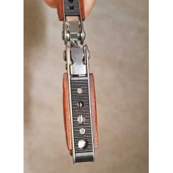 Pince multi-fonction ou pince pour bricolage.