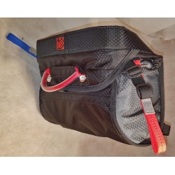 Container externe pour parachute de secours GIN