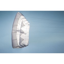 Le plus léger et compact des parachutes de secours pour le parapente.